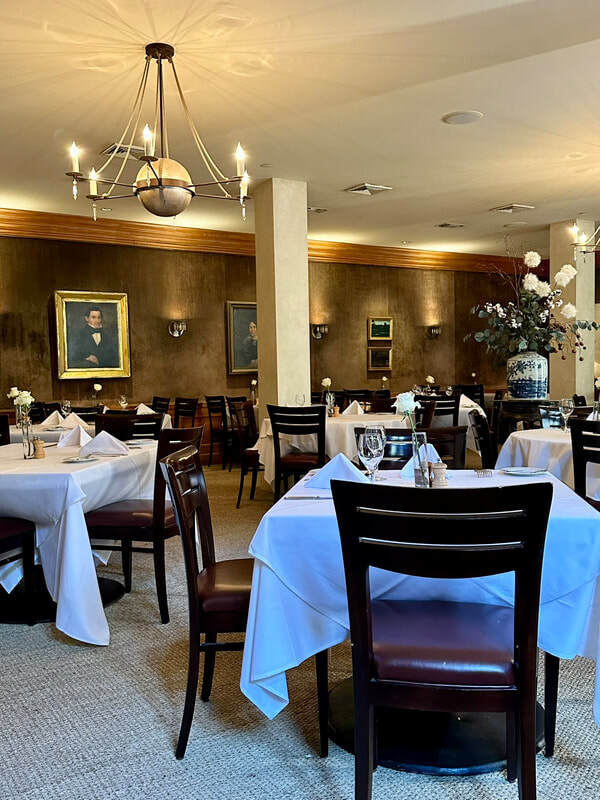 Peninsula Grill dining room