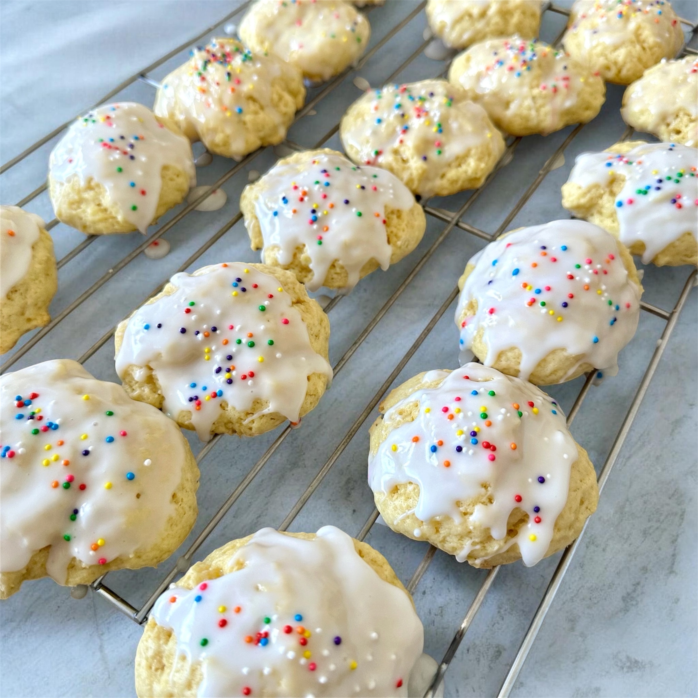 Italian Knot Cookies